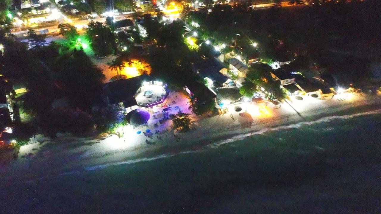 Bourbon Beach Jamaica Hotel Negril Exterior photo